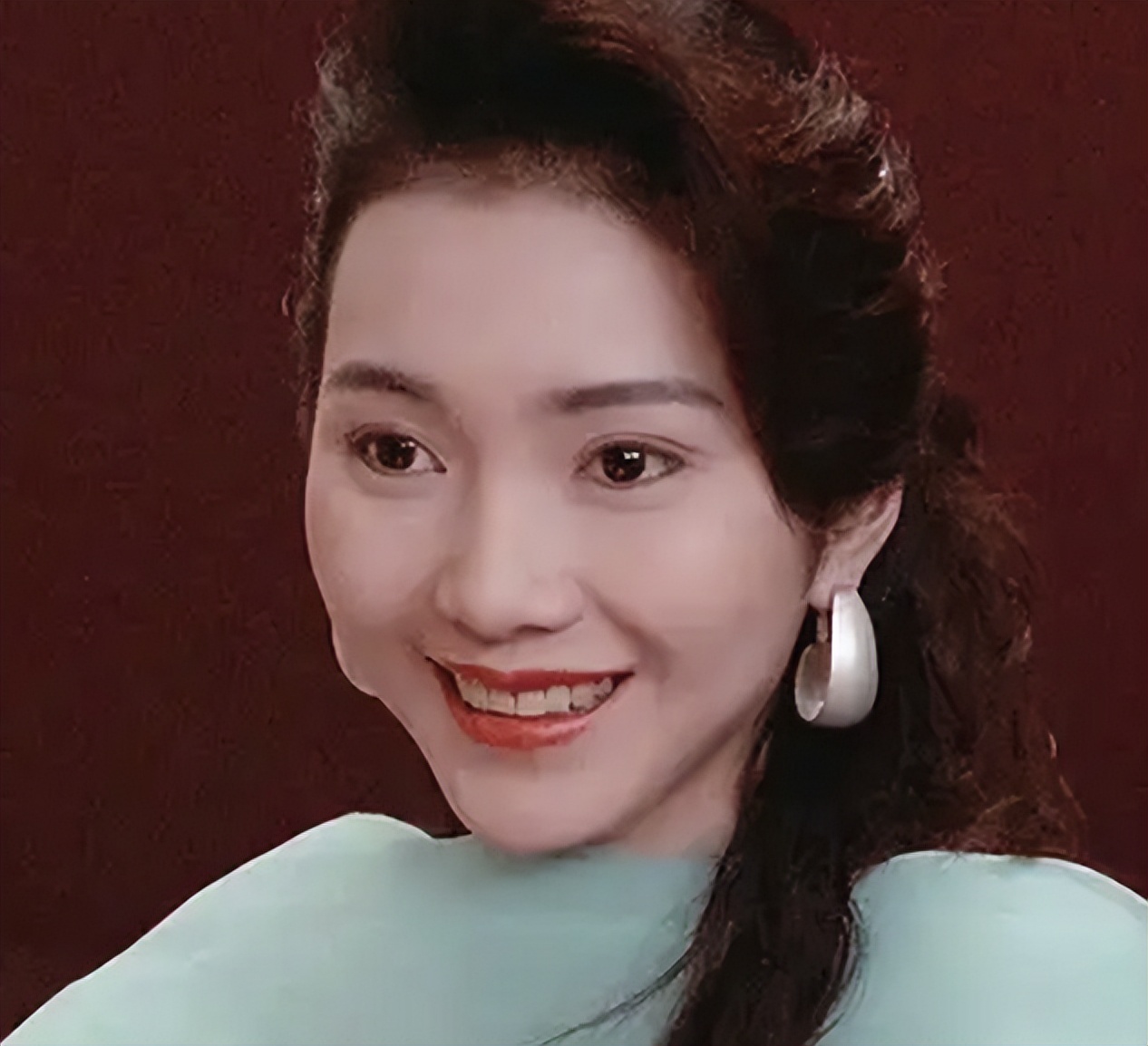 颜仟汶 转型三级片_颜仟汶 早年经历_香港女明星三级